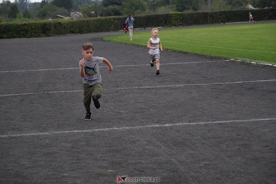 Półmaraton Kurpiowskie 2025: Mini Maraton dla Dzieci i Młodzieży [14.09.2025] - zdjęcie #168 - eOstroleka.pl