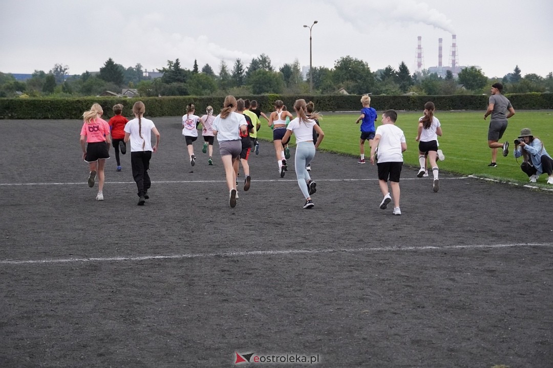 Półmaraton Kurpiowskie 2025: Mini Maraton dla Dzieci i Młodzieży [14.09.2025] - zdjęcie #148 - eOstroleka.pl