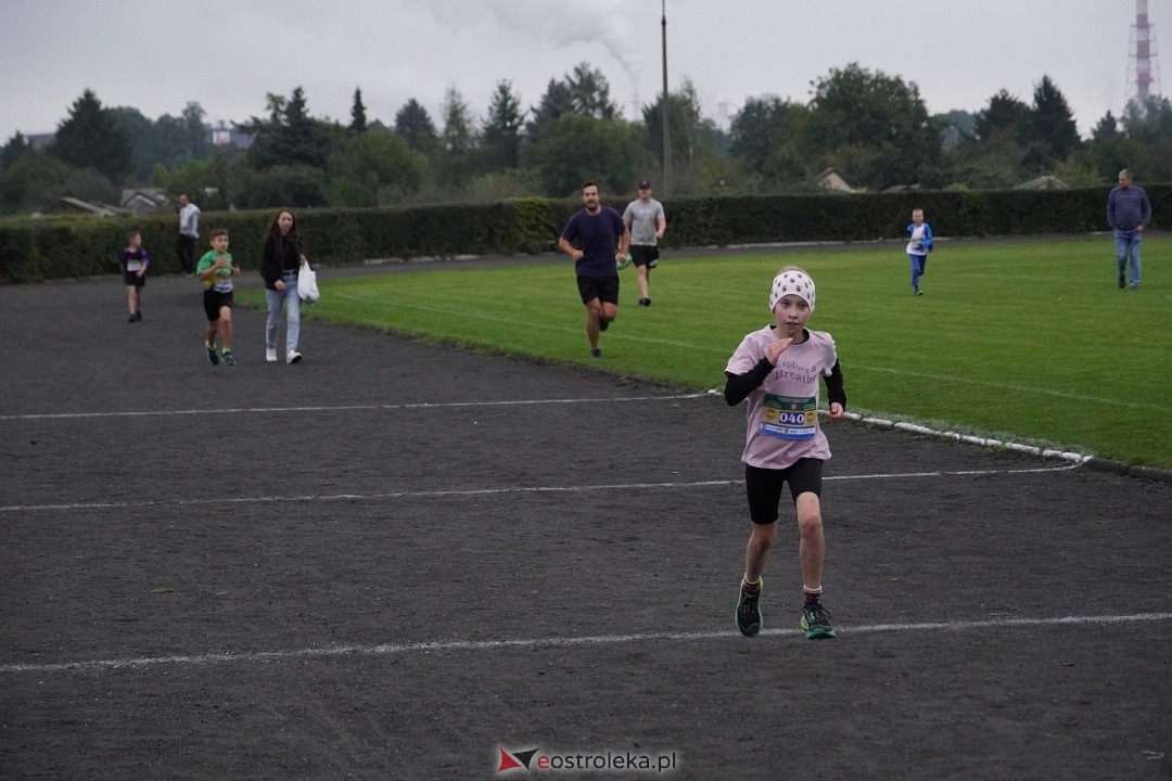 Półmaraton Kurpiowskie 2025: Mini Maraton dla Dzieci i Młodzieży [14.09.2025] - zdjęcie #116 - eOstroleka.pl