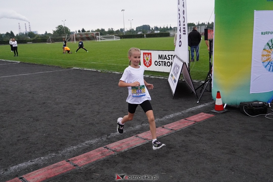 Półmaraton Kurpiowskie 2025: Mini Maraton dla Dzieci i Młodzieży [14.09.2025] - zdjęcie #98 - eOstroleka.pl