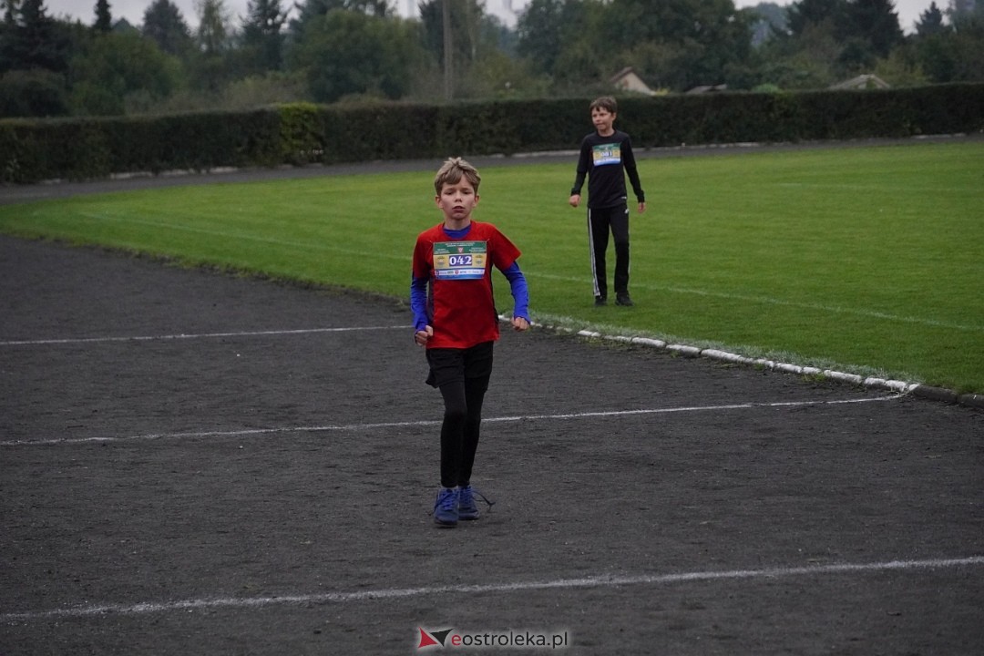 Półmaraton Kurpiowskie 2025: Mini Maraton dla Dzieci i Młodzieży [14.09.2025] - zdjęcie #96 - eOstroleka.pl