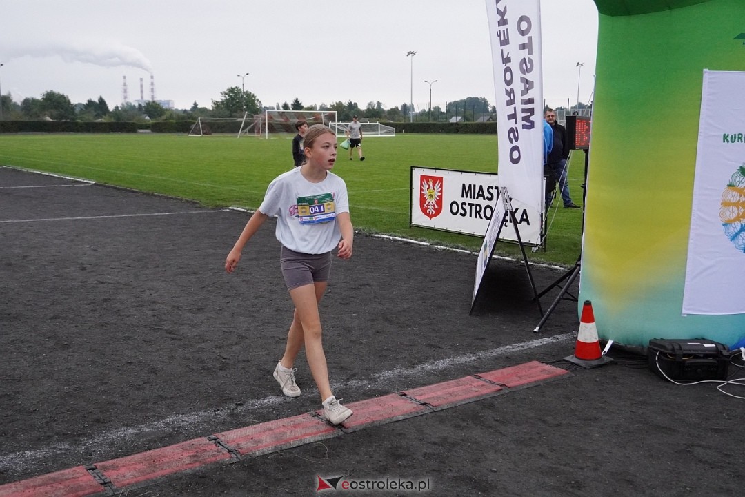 Półmaraton Kurpiowskie 2025: Mini Maraton dla Dzieci i Młodzieży [14.09.2025] - zdjęcie #82 - eOstroleka.pl