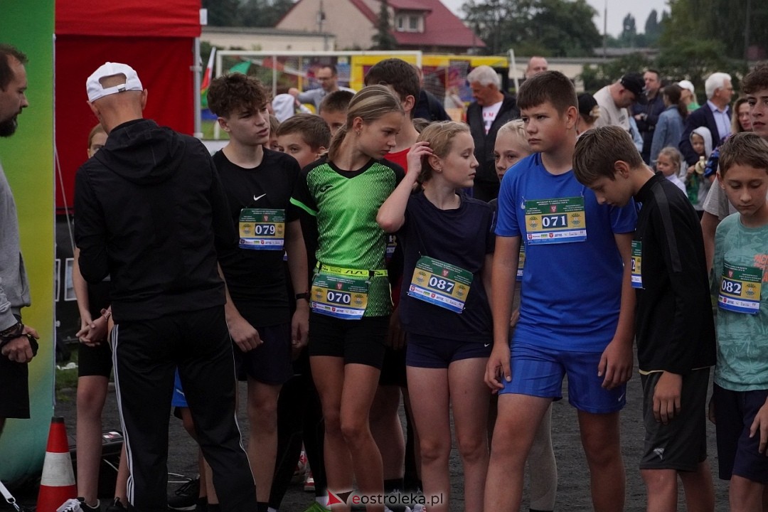 Półmaraton Kurpiowskie 2025: Mini Maraton dla Dzieci i Młodzieży [14.09.2025] - zdjęcie #133 - eOstroleka.pl