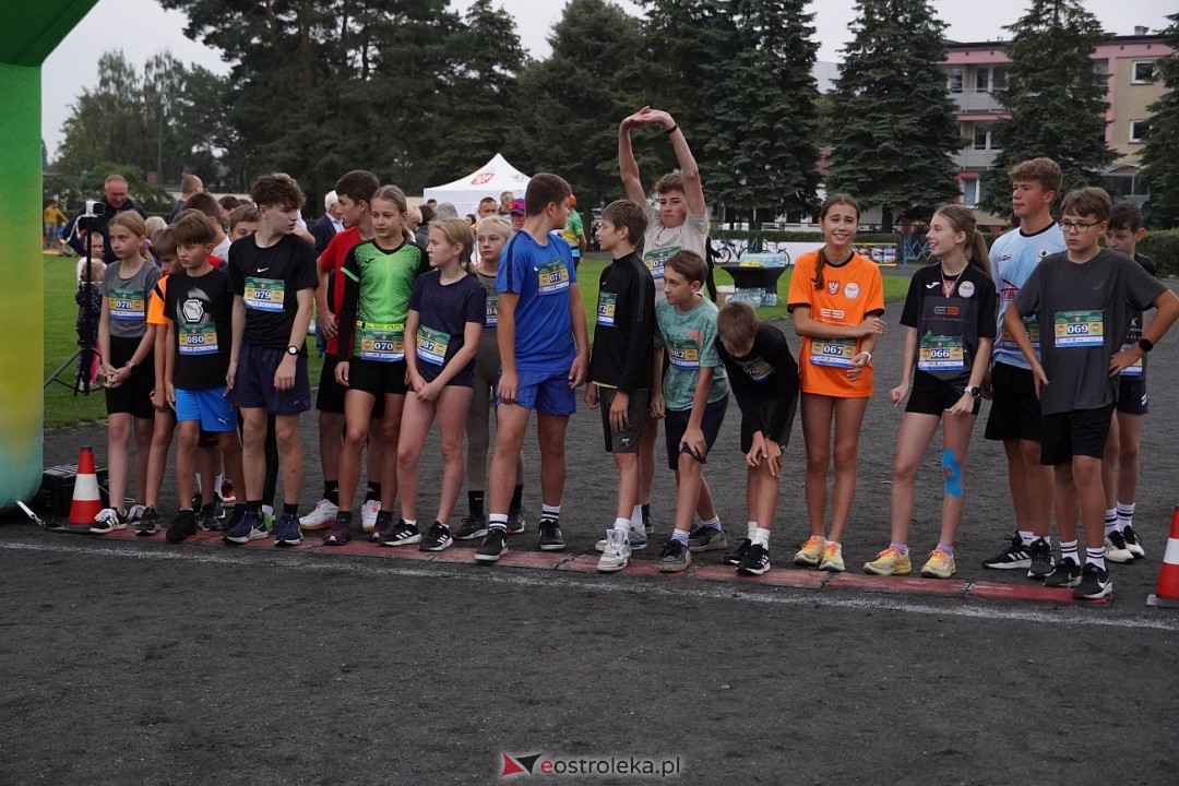 Półmaraton Kurpiowskie 2025: Mini Maraton dla Dzieci i Młodzieży [14.09.2025] - zdjęcie #127 - eOstroleka.pl