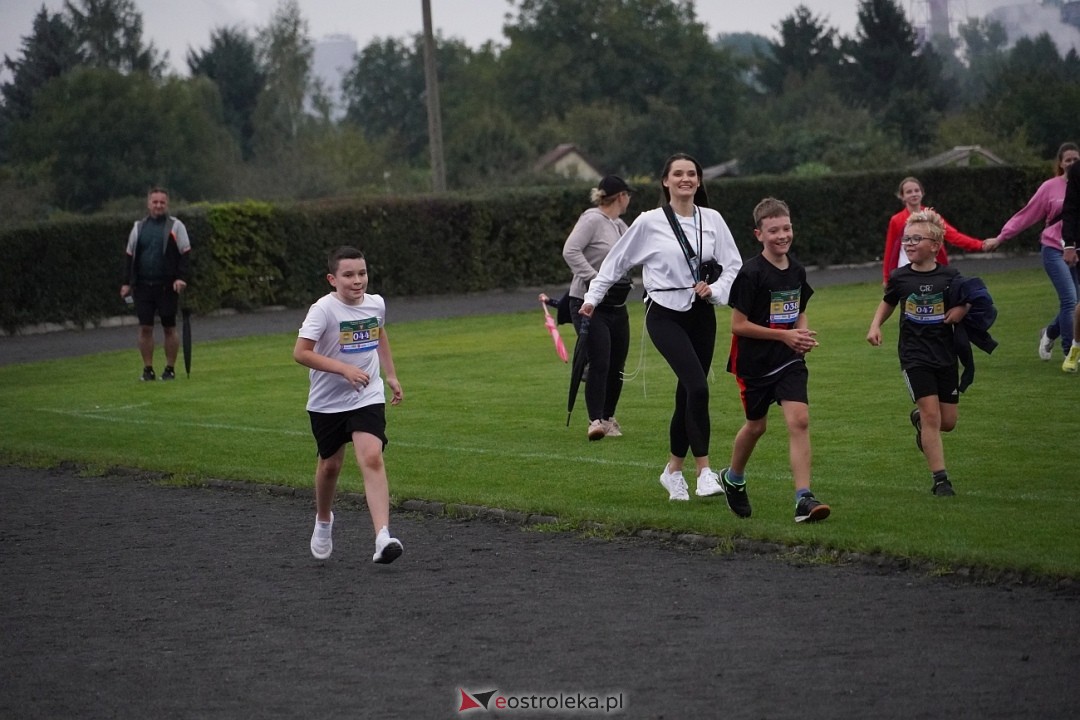 Półmaraton Kurpiowskie 2025: Mini Maraton dla Dzieci i Młodzieży [14.09.2025] - zdjęcie #117 - eOstroleka.pl