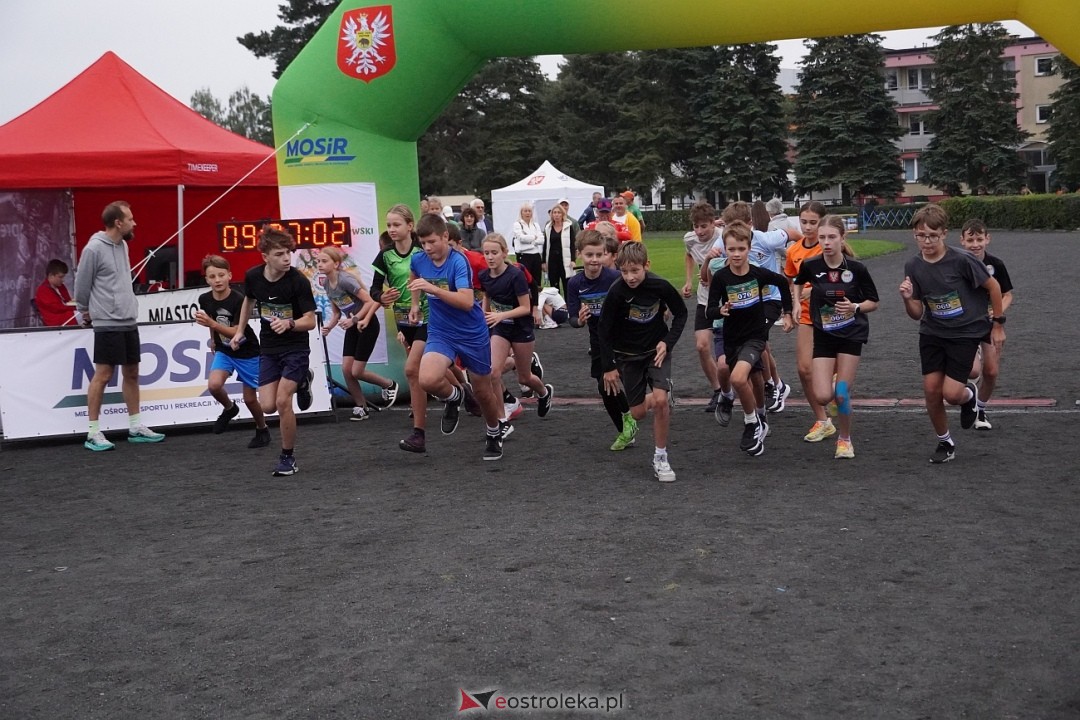 Półmaraton Kurpiowskie 2025: Mini Maraton dla Dzieci i Młodzieży [14.09.2025] - zdjęcie #113 - eOstroleka.pl
