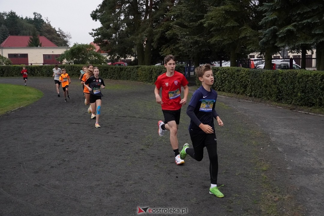 Półmaraton Kurpiowskie 2025: Mini Maraton dla Dzieci i Młodzieży [14.09.2025] - zdjęcie #87 - eOstroleka.pl