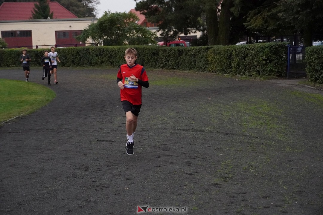 Półmaraton Kurpiowskie 2025: Mini Maraton dla Dzieci i Młodzieży [14.09.2025] - zdjęcie #77 - eOstroleka.pl