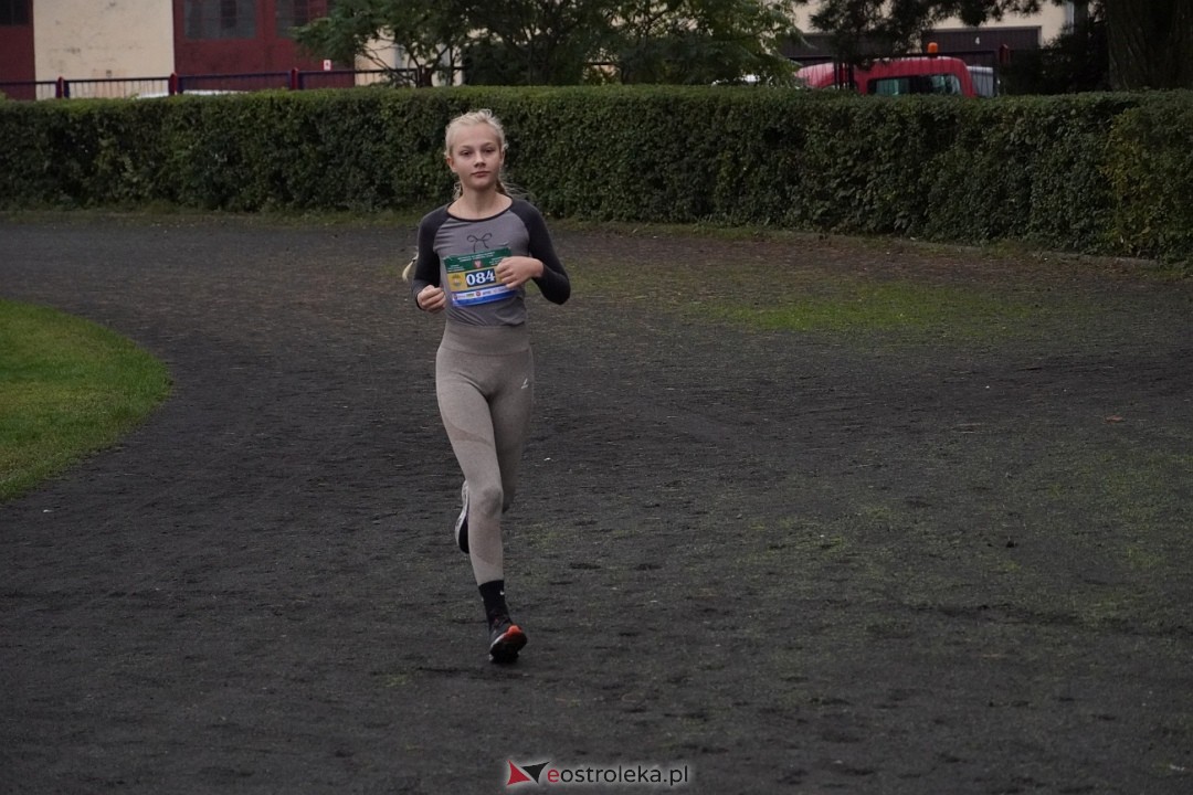 Półmaraton Kurpiowskie 2025: Mini Maraton dla Dzieci i Młodzieży [14.09.2025] - zdjęcie #69 - eOstroleka.pl