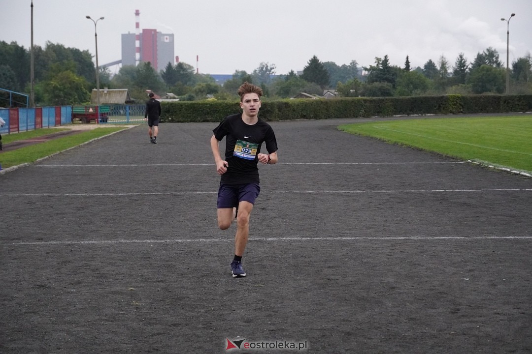 Półmaraton Kurpiowskie 2025: Mini Maraton dla Dzieci i Młodzieży [14.09.2025] - zdjęcie #68 - eOstroleka.pl