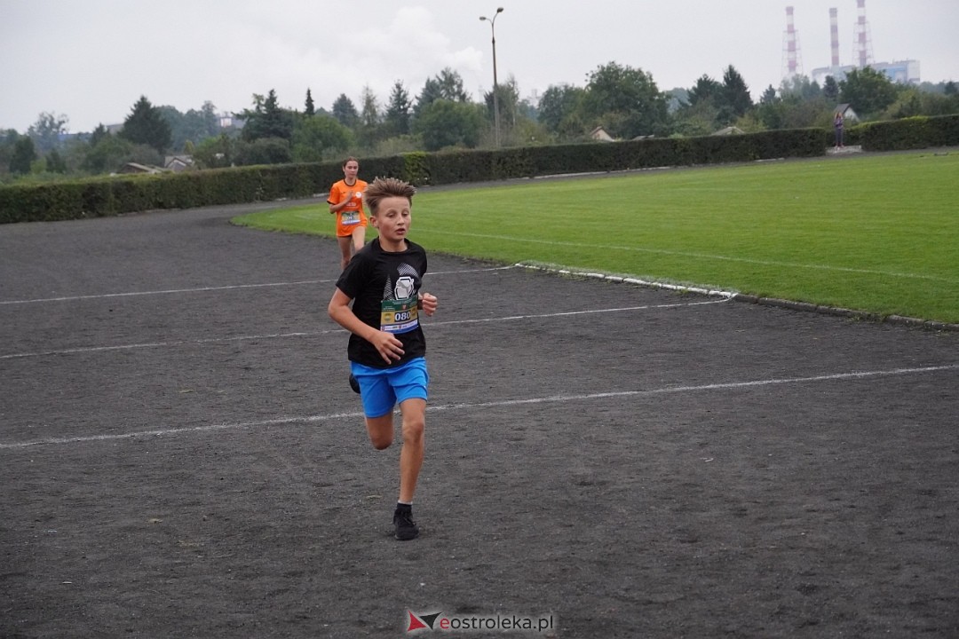 Półmaraton Kurpiowskie 2025: Mini Maraton dla Dzieci i Młodzieży [14.09.2025] - zdjęcie #62 - eOstroleka.pl