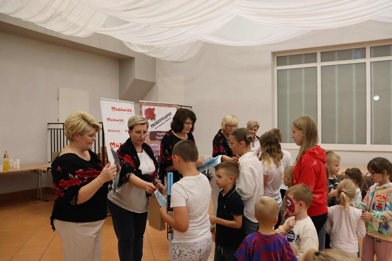 Piknik rodzinny Zdrowo żyć i bezpiecznym być z KGW Troszynianki [14.09.2025] - zdjęcie #27 - eOstroleka.pl