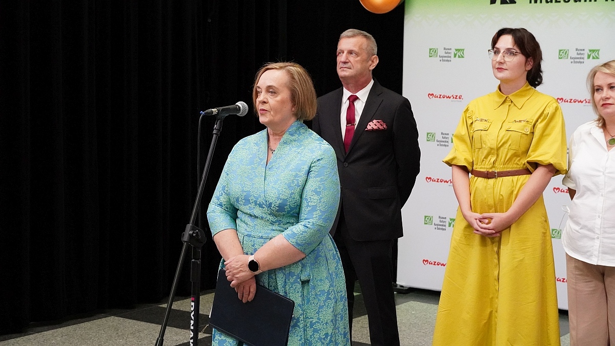 Otwarcie wystawy jubileuszowej w Muzeum Kultury Kurpiowskiej [15.09.2025] - zdjęcie #57 - eOstroleka.pl