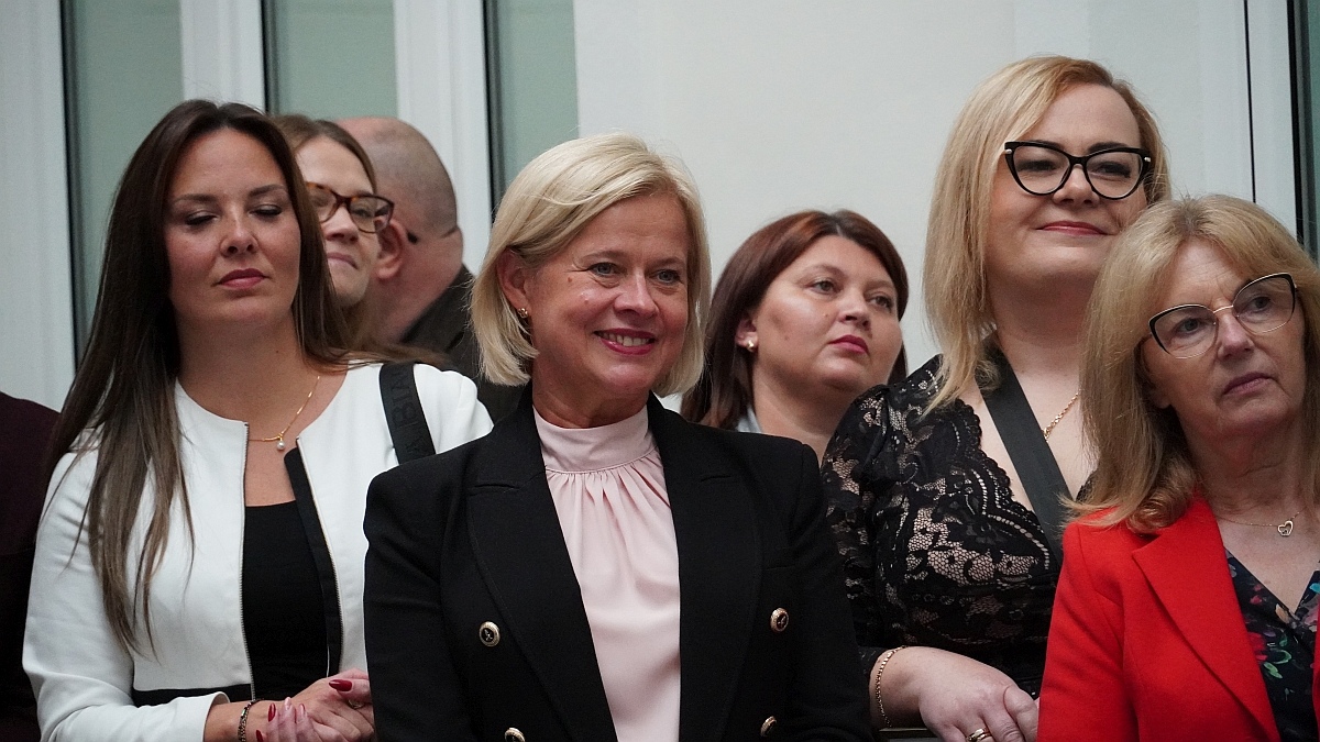 Otwarcie wystawy jubileuszowej w Muzeum Kultury Kurpiowskiej [15.09.2025] - zdjęcie #54 - eOstroleka.pl