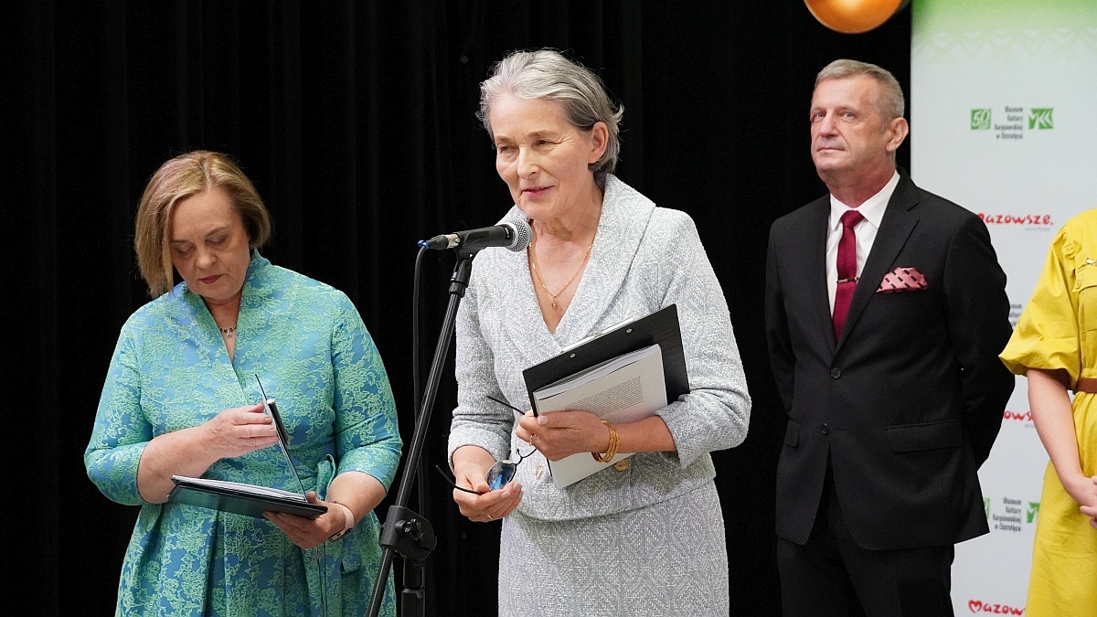 Otwarcie wystawy jubileuszowej w Muzeum Kultury Kurpiowskiej [15.09.2025] - zdjęcie #36 - eOstroleka.pl