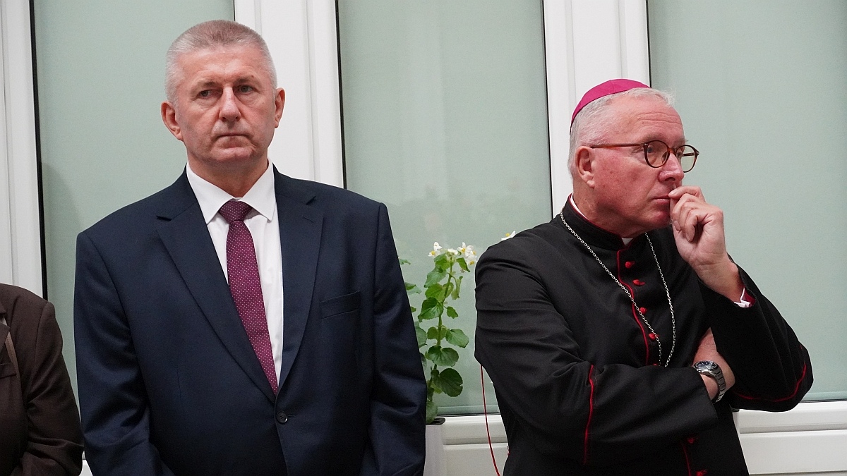 Otwarcie wystawy jubileuszowej w Muzeum Kultury Kurpiowskiej [15.09.2025] - zdjęcie #33 - eOstroleka.pl