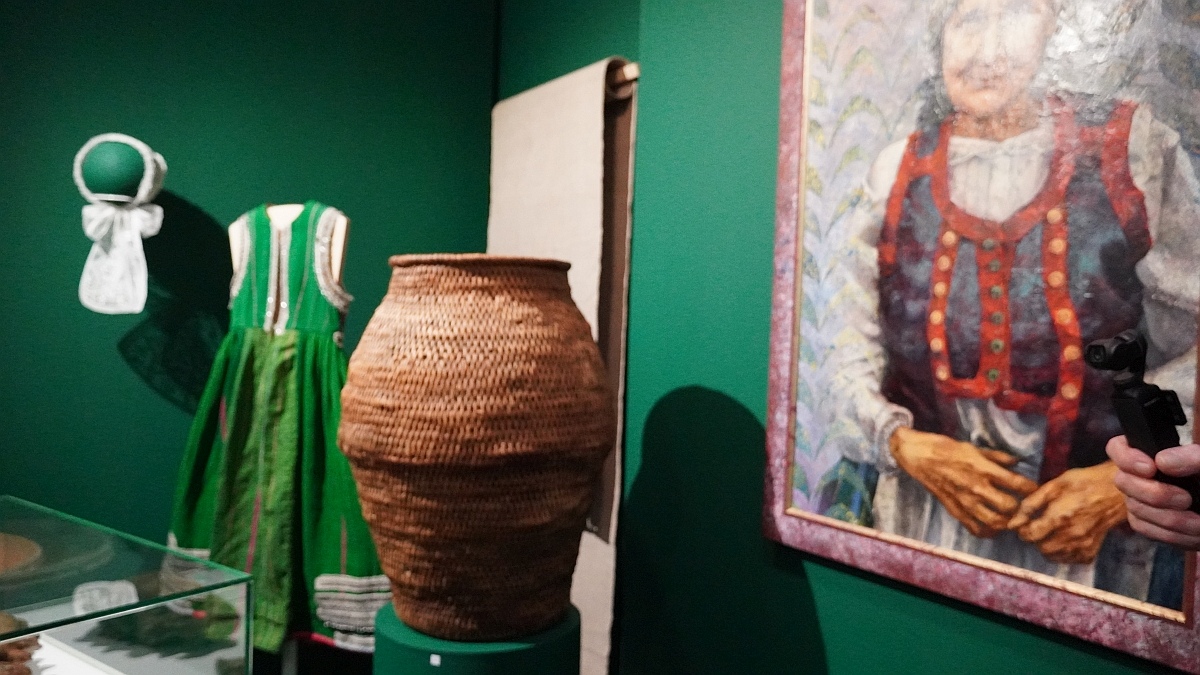 Otwarcie wystawy jubileuszowej w Muzeum Kultury Kurpiowskiej [15.09.2025] - zdjęcie #18 - eOstroleka.pl