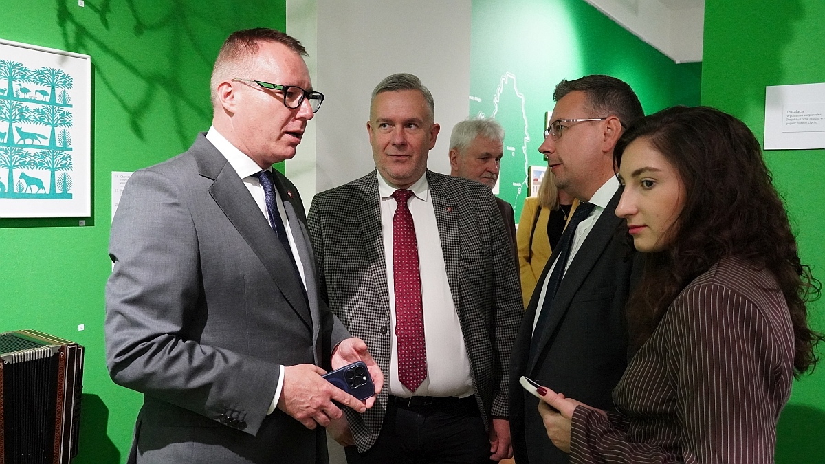 Otwarcie wystawy jubileuszowej w Muzeum Kultury Kurpiowskiej [15.09.2025] - zdjęcie #5 - eOstroleka.pl