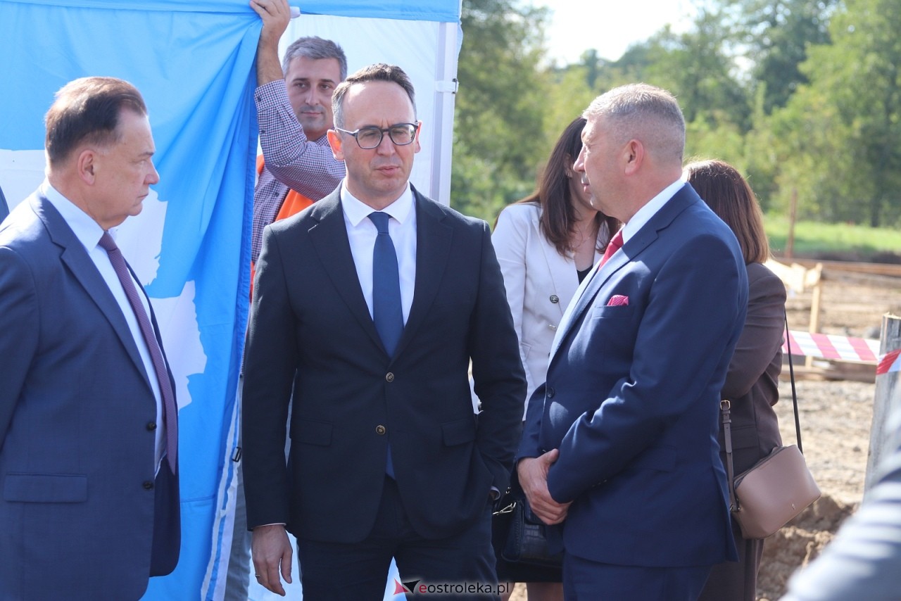 Wmurowanie kamienia węgielnego pod budowę obwodnicy Ostrołęki [15.09.2025] - zdjęcie #10 - eOstroleka.pl