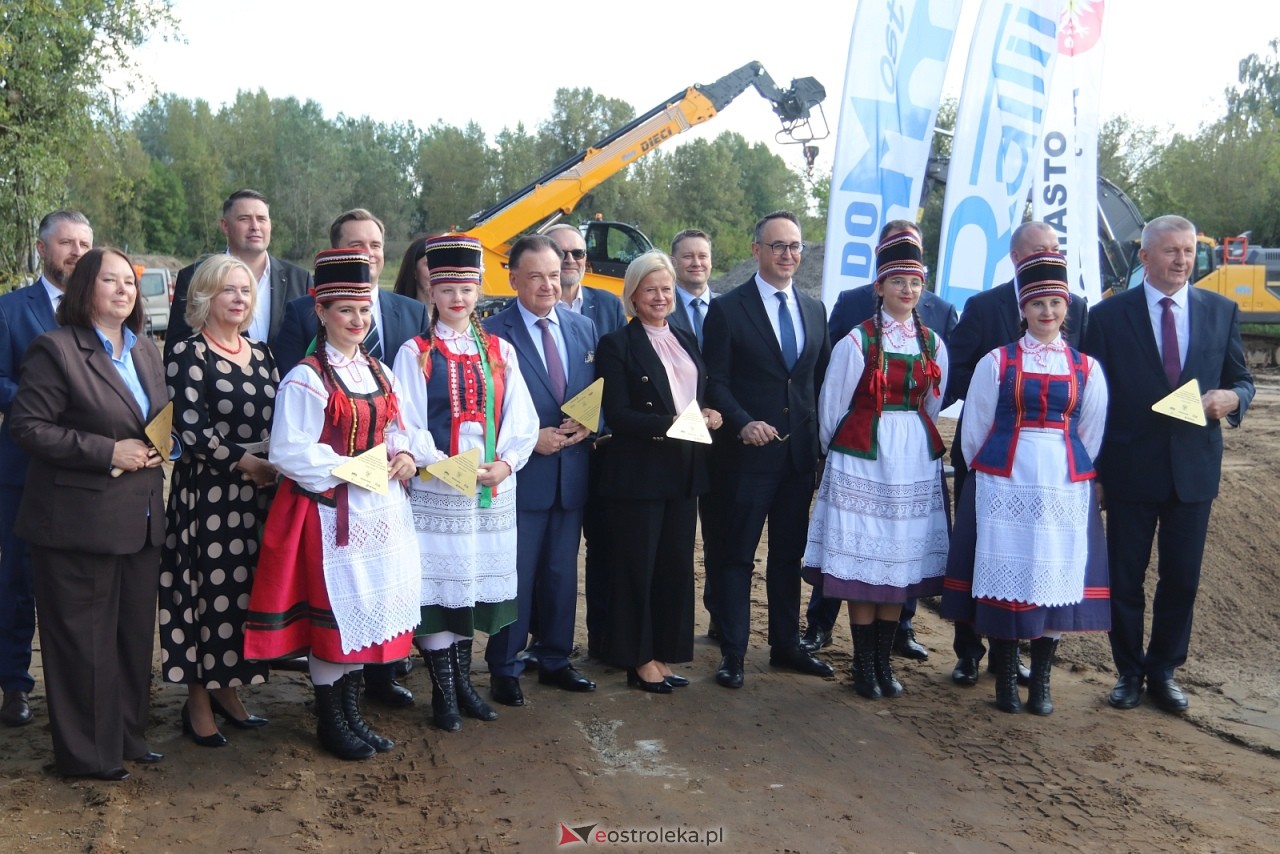 Wmurowanie kamienia węgielnego pod budowę obwodnicy Ostrołęki [15.09.2025] - zdjęcie #75 - eOstroleka.pl
