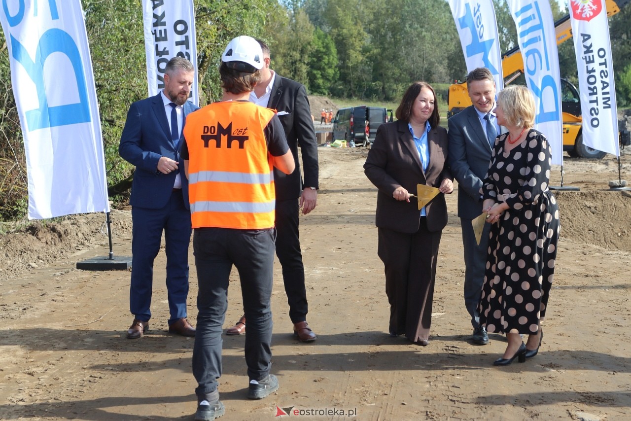 Wmurowanie kamienia węgielnego pod budowę obwodnicy Ostrołęki [15.09.2025] - zdjęcie #71 - eOstroleka.pl