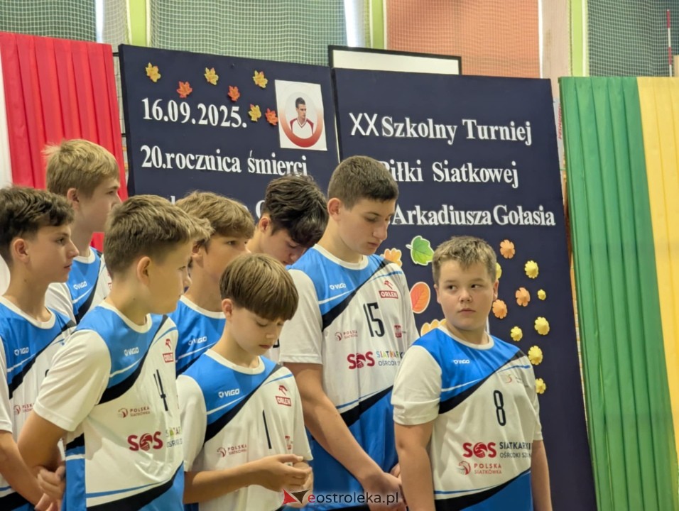 Szkolny turniej w hołdzie Arkadiuszowi Gołasiowi [16.09.2025] - zdjęcie #4 - eOstroleka.pl