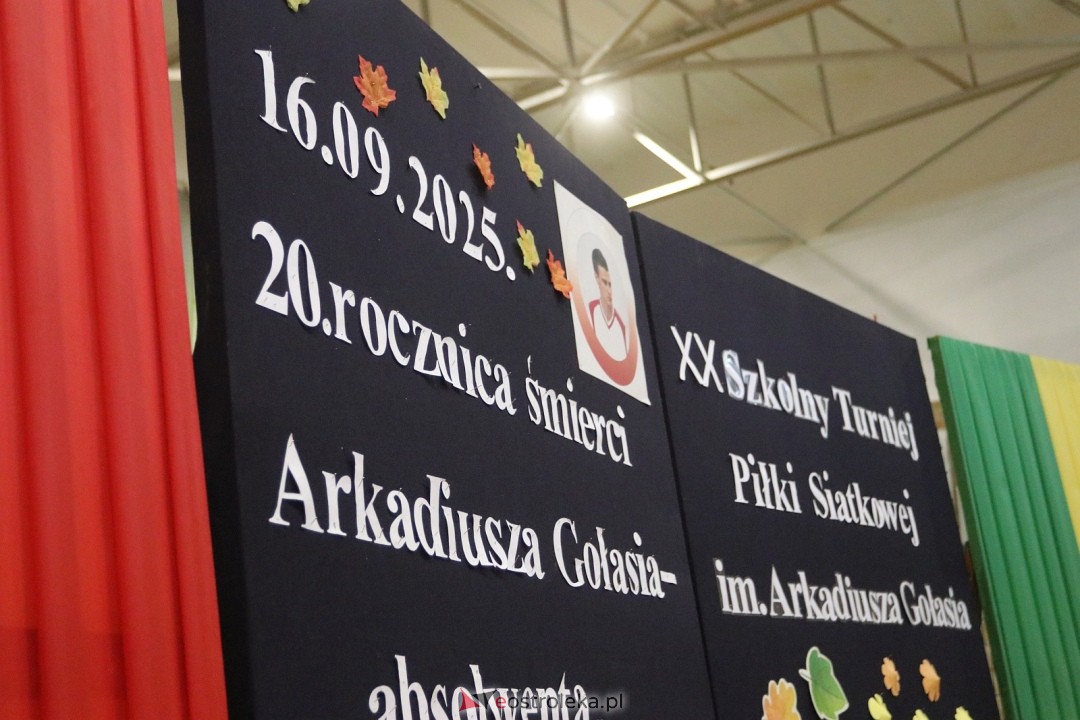 Szkolny turniej w hołdzie Arkadiuszowi Gołasiowi [16.09.2025] - zdjęcie #20 - eOstroleka.pl