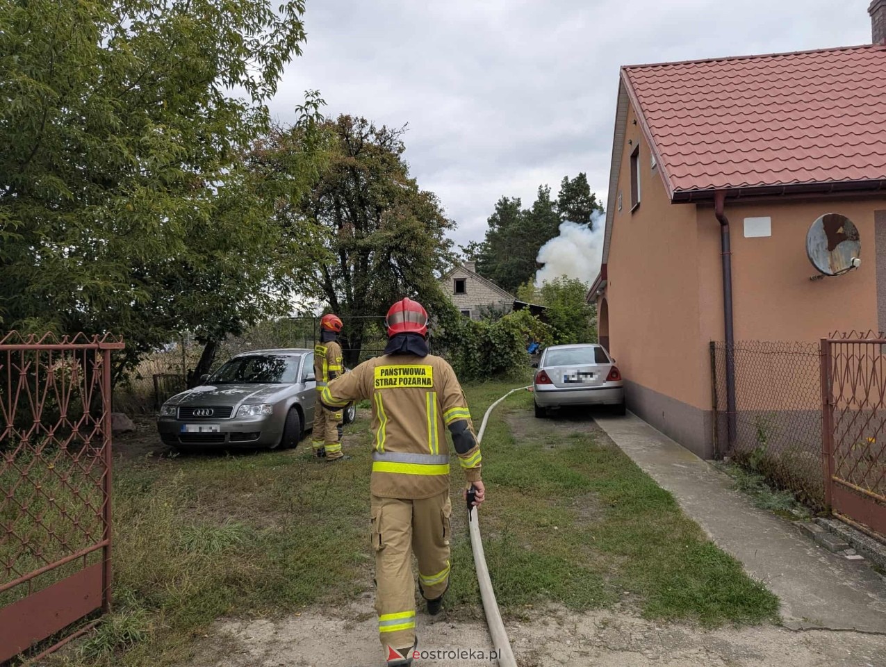 Pożar przy ul. Ławskiej [17.09.2025] - zdjęcie #8 - eOstroleka.pl