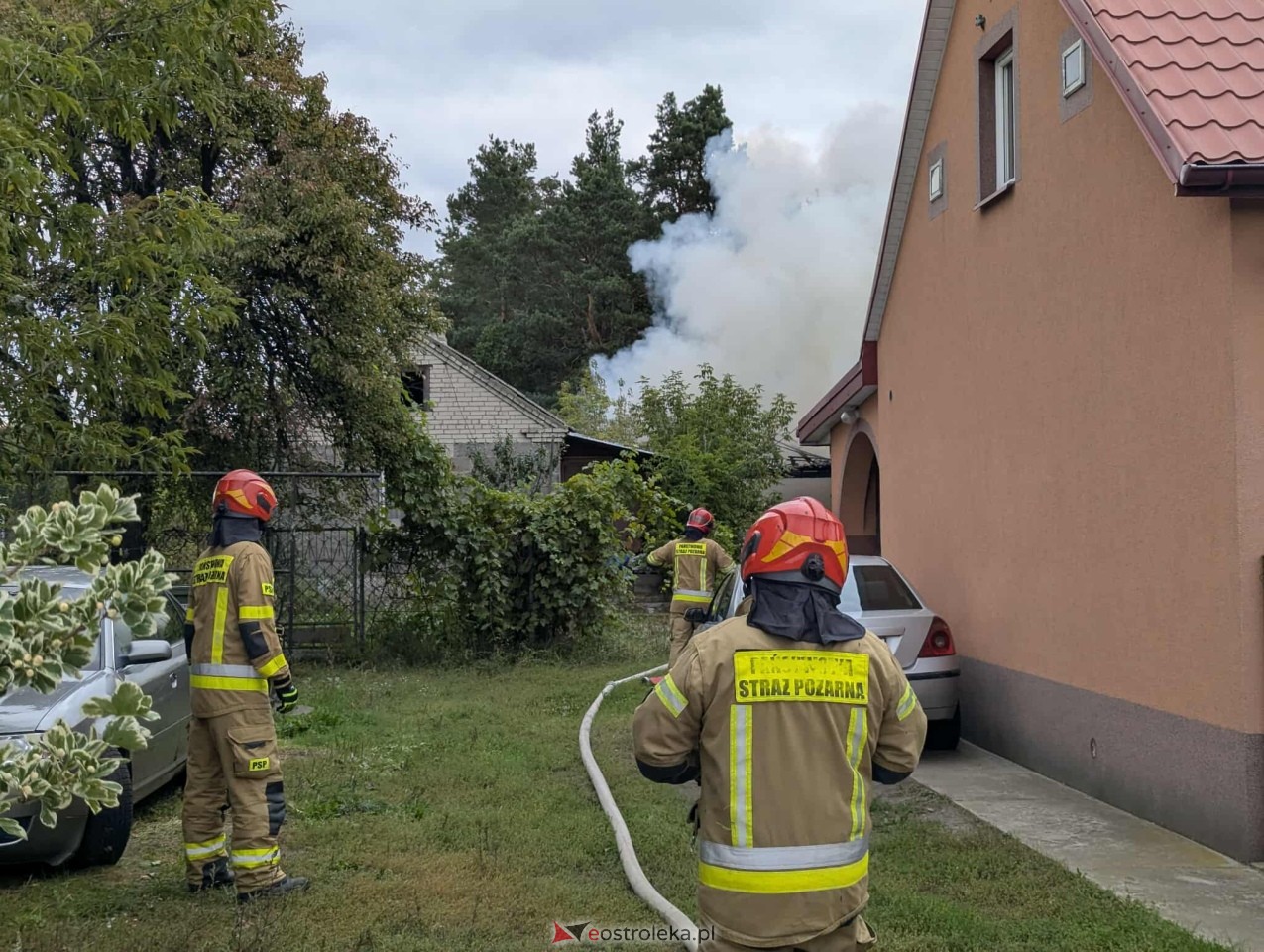 Pożar przy ul. Ławskiej [17.09.2025] - zdjęcie #6 - eOstroleka.pl
