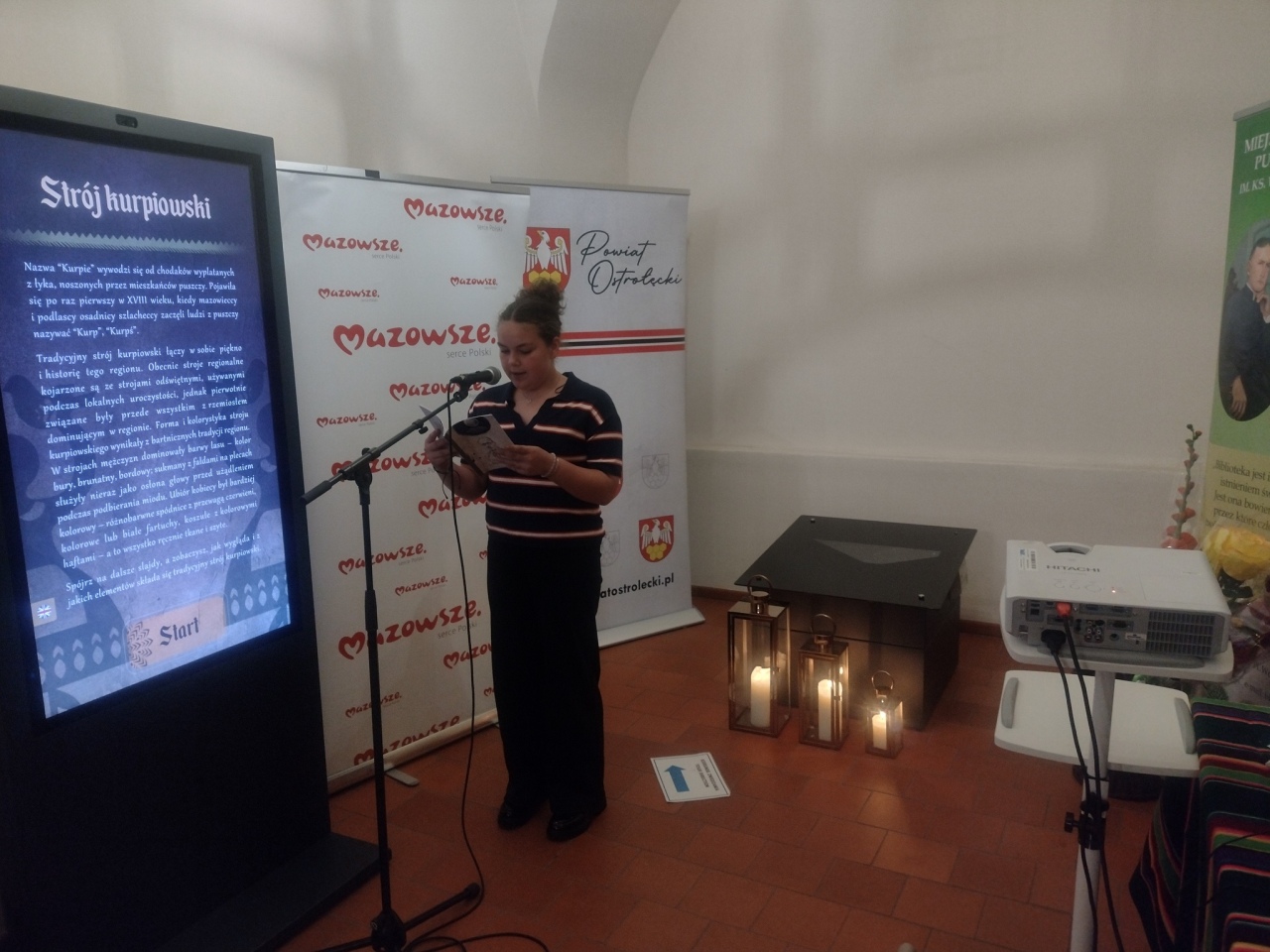 Noc Poezji w dzwonnicy myszynieckiej  - zdjęcie #21 - eOstroleka.pl