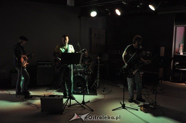 Rockowo-bluesowy czwartek w klubie U studentów (20.X.2011) - zdjęcie #18 - eOstroleka.pl