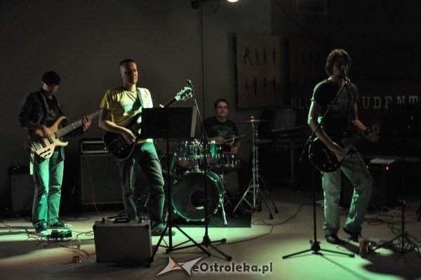 Rockowo-bluesowy czwartek w klubie U studentów (20.X.2011) - zdjęcie #4 - eOstroleka.pl