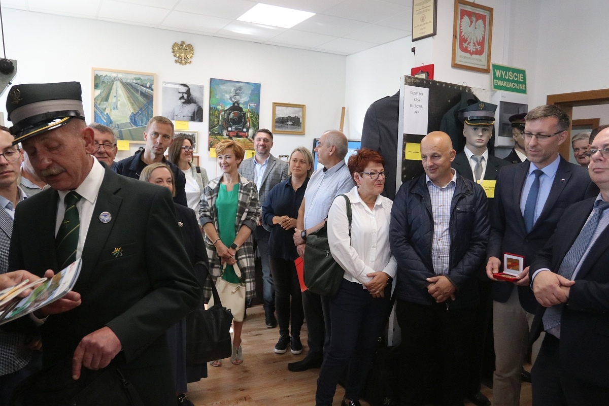 Odbiór lokomotywy Julia i 10-lecie Muzeum Kasa Biletowa z pamiątkami kolejowymi Jerzego Grabowskiego [18.09.2025] - zdjęcie #11 - eOstroleka.pl