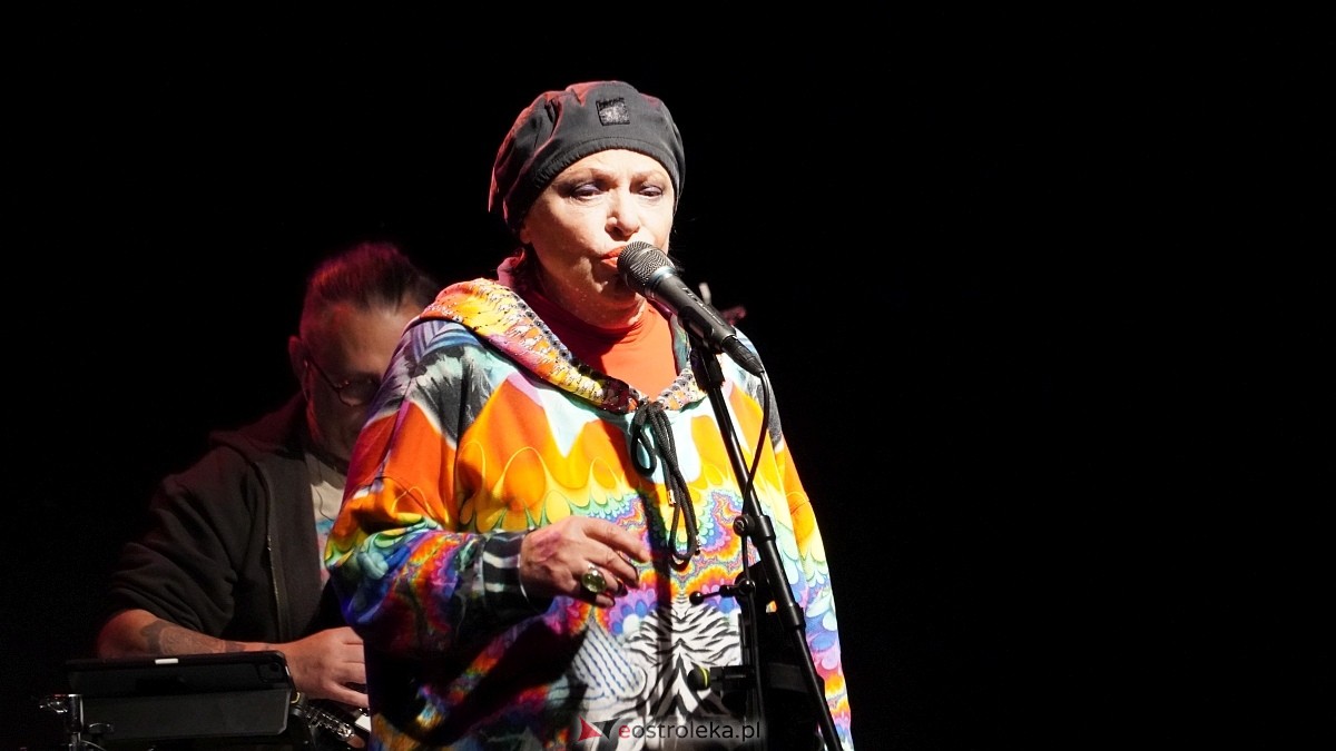 Koncert Grażyny Łobaszewskiej i Adama Nowaka w Multimedialnym Centrum Natura [19.09.2025] - zdjęcie #19 - eOstroleka.pl