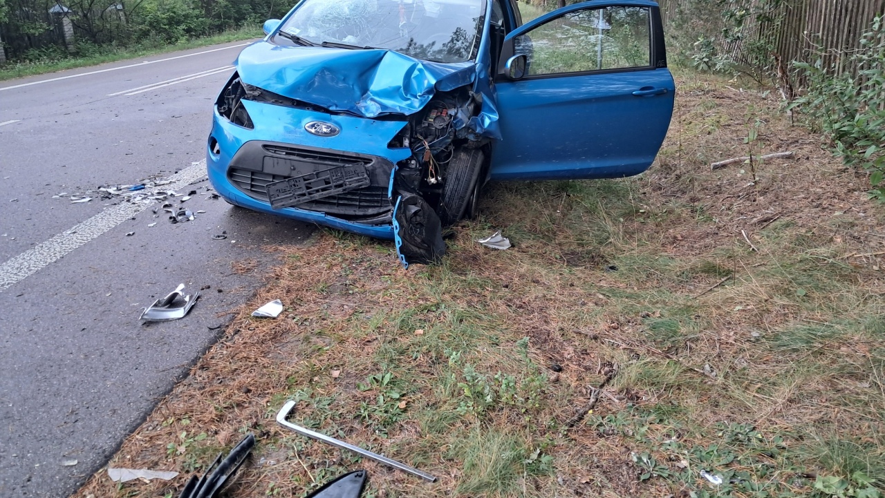 Wypadek w Glebie [19.09.2025] - zdjęcie #1 - eOstroleka.pl