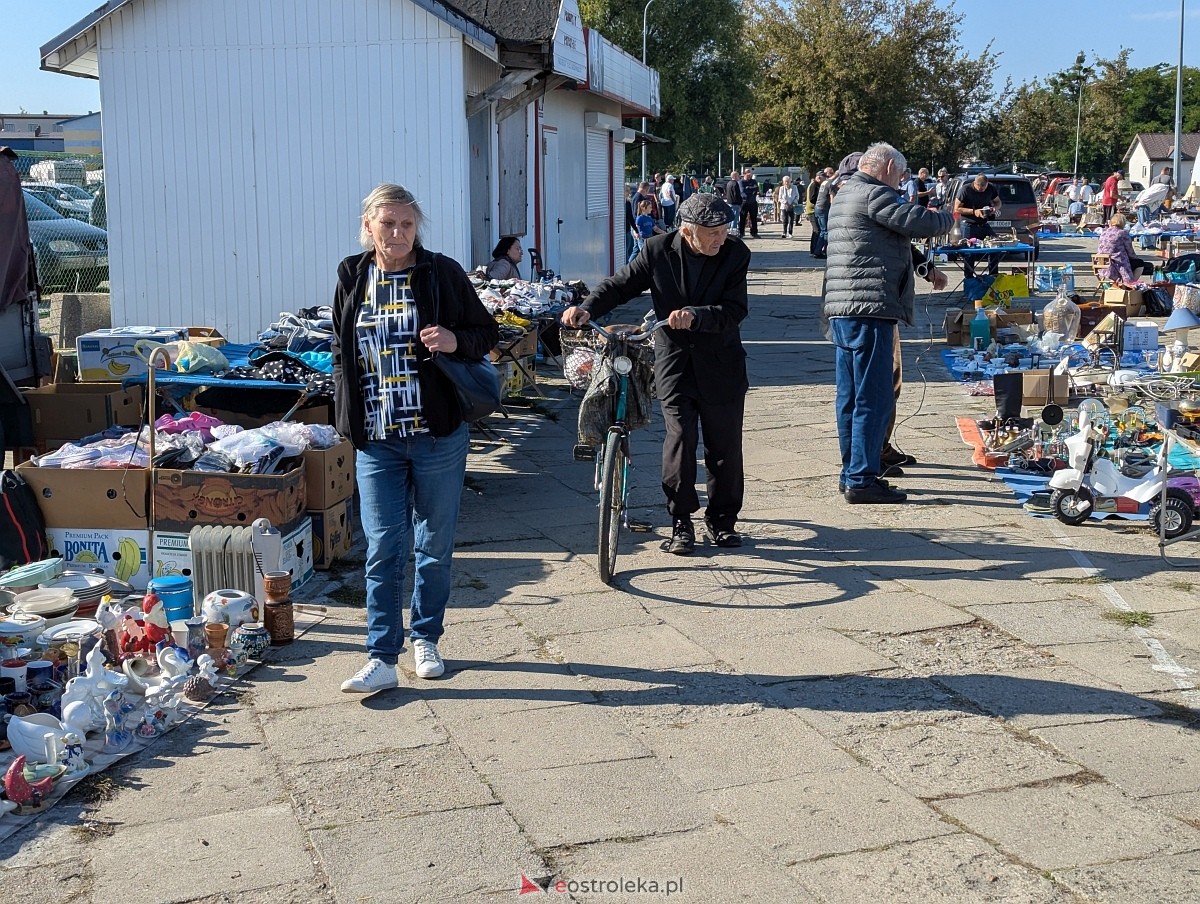 Pchli targ w Ostrołęce [20.09.2025] - zdjęcie #22 - eOstroleka.pl