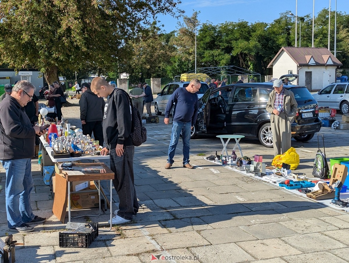 Pchli targ w Ostrołęce [20.09.2025] - zdjęcie #8 - eOstroleka.pl