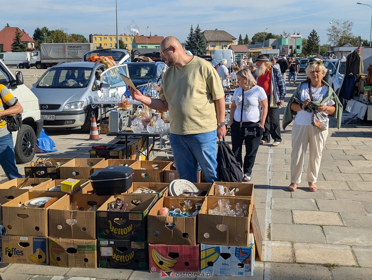 Pchli targ w Ostrołęce [20.09.2025] - zdjęcie #6 - eOstroleka.pl
