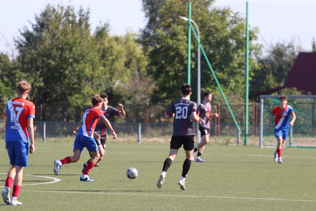 Juniorzy - Narew Ostrołęka vs. Mazovia Mińsk Maz. [20.09.2025] - zdjęcie #6 - eOstroleka.pl