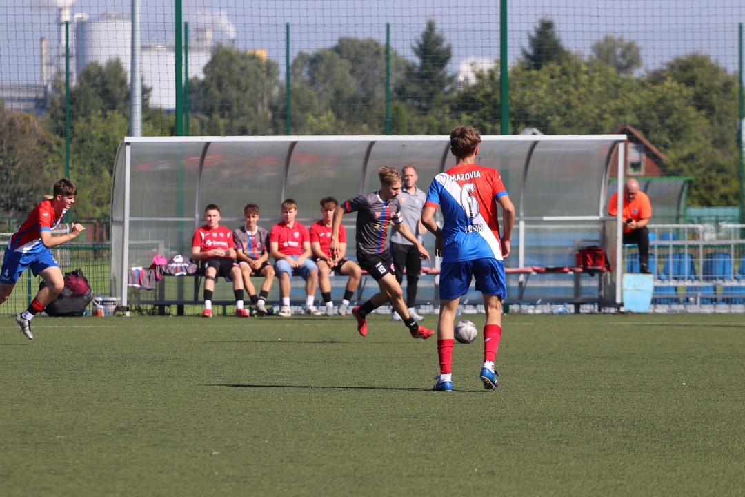 Juniorzy - Narew Ostrołęka vs. Mazovia Mińsk Maz. [20.09.2025] - zdjęcie #4 - eOstroleka.pl