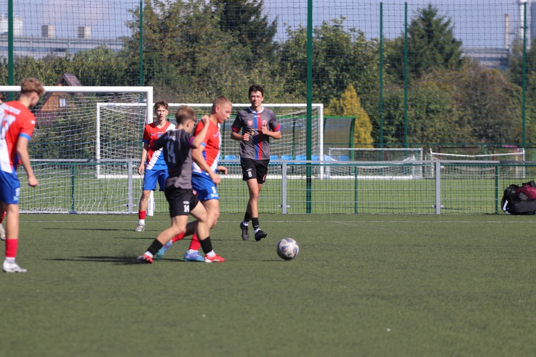 Juniorzy - Narew Ostrołęka vs. Mazovia Mińsk Maz. [20.09.2025] - zdjęcie #3 - eOstroleka.pl