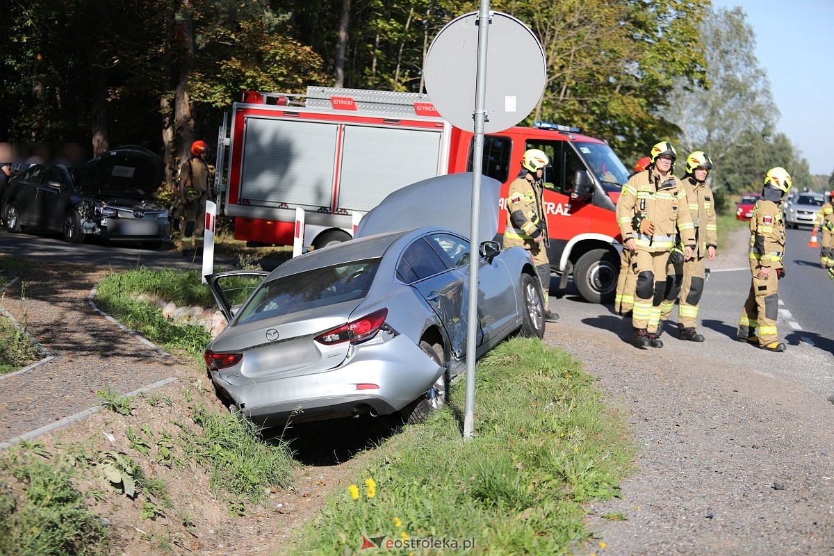 Wypadek w Zabrodziu [21.09.2025] - zdjęcie #15 - eOstroleka.pl