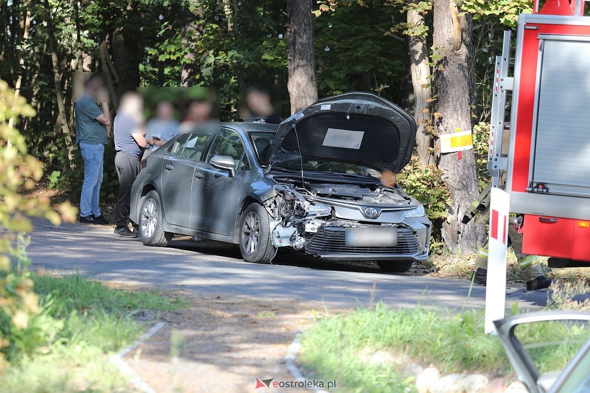 Wypadek w Zabrodziu [21.09.2025] - zdjęcie #14 - eOstroleka.pl