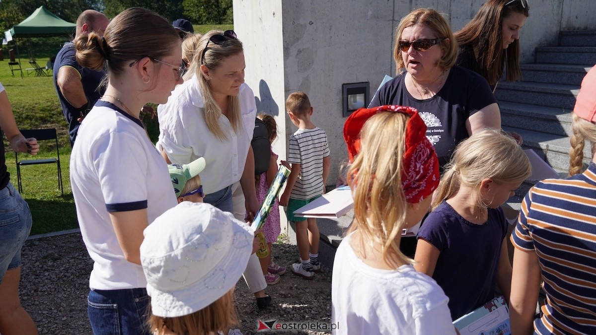 Rodzinny piknik edukacyjny Z małą walizką w muzealny świat[21.09.2025] - zdjęcie #43 - eOstroleka.pl