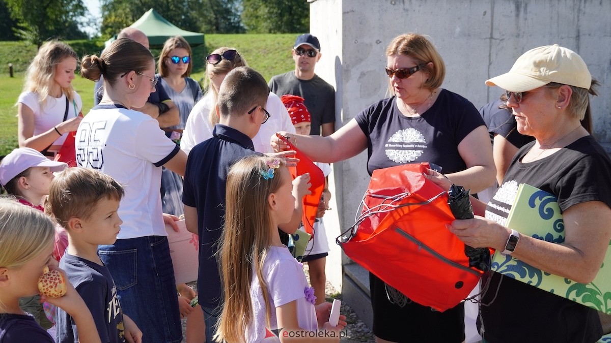 Rodzinny piknik edukacyjny Z małą walizką w muzealny świat[21.09.2025] - zdjęcie #40 - eOstroleka.pl