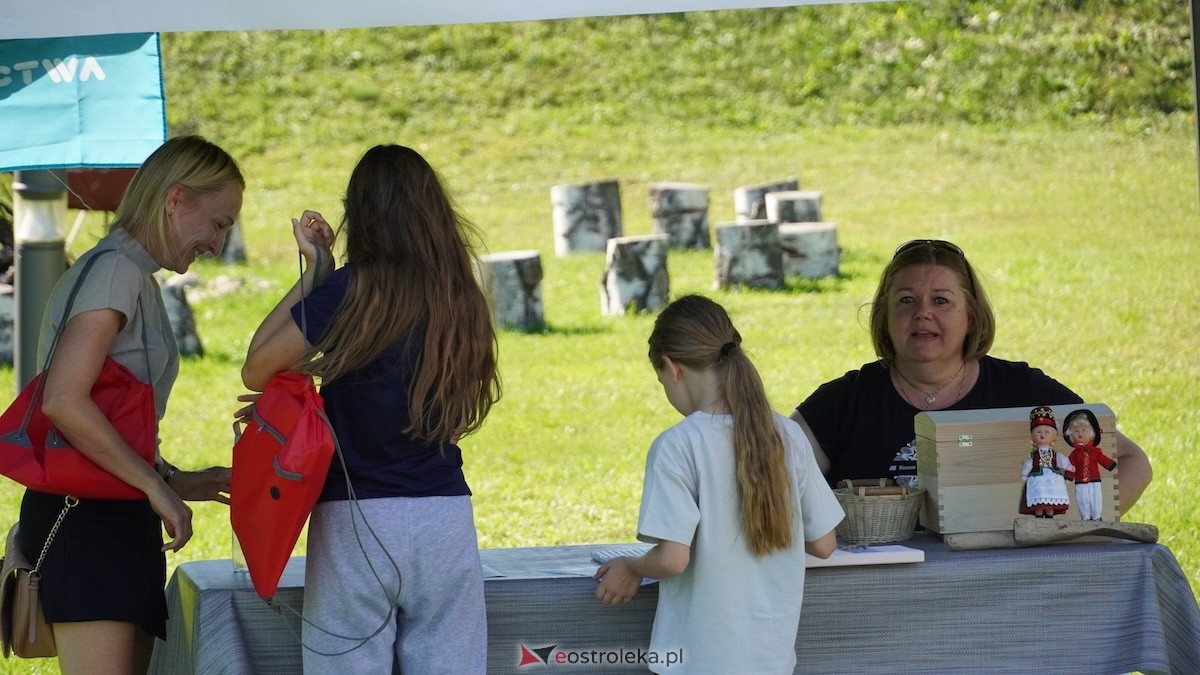 Rodzinny piknik edukacyjny Z małą walizką w muzealny świat[21.09.2025] - zdjęcie #20 - eOstroleka.pl