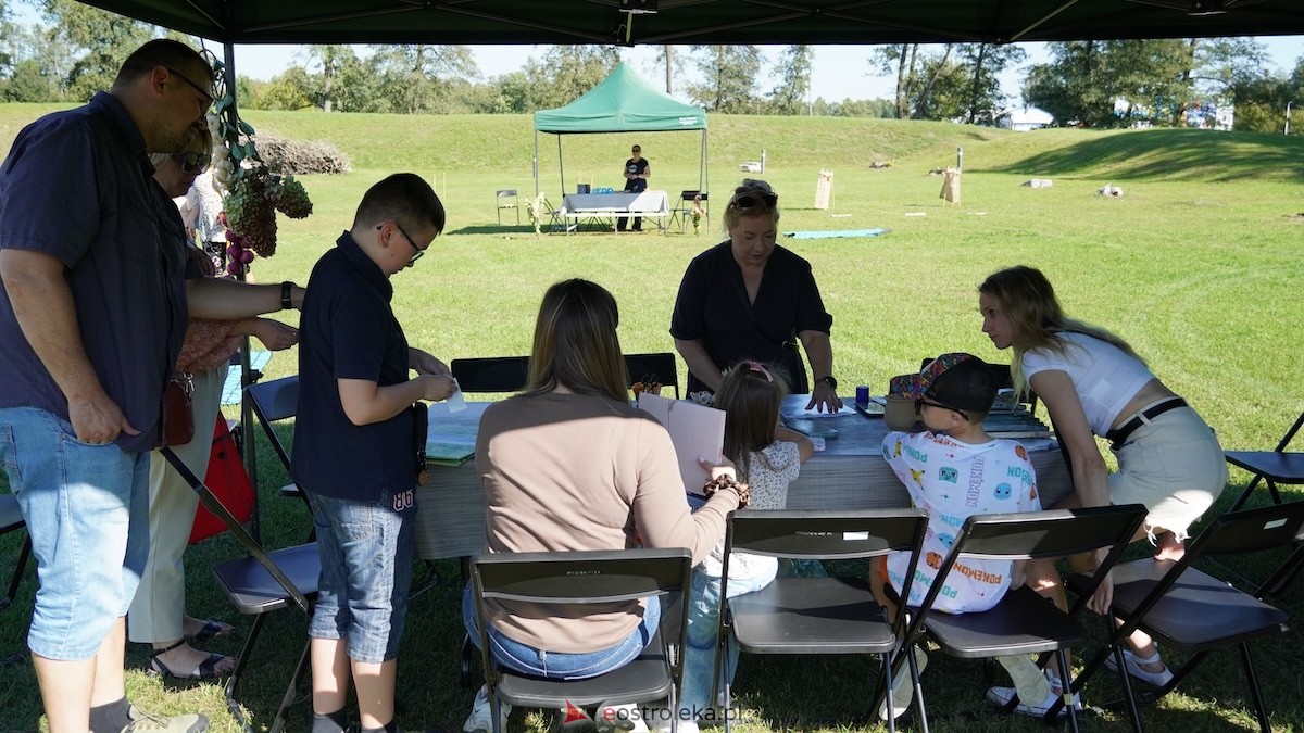 Rodzinny piknik edukacyjny Z małą walizką w muzealny świat[21.09.2025] - zdjęcie #18 - eOstroleka.pl