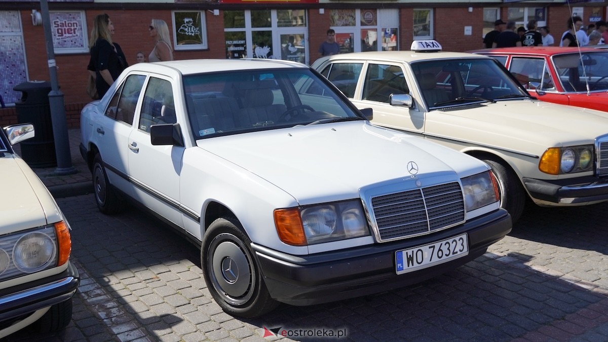 Klasykiem po Ostrołęce - Zlot miłośników klasycznej motoryzacji [21.09.2025] - zdjęcie #92 - eOstroleka.pl