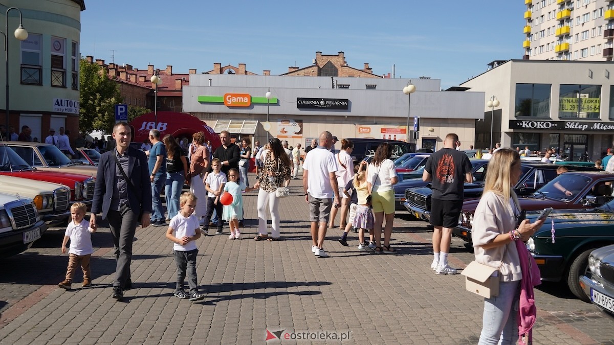 Klasykiem po Ostrołęce - Zlot miłośników klasycznej motoryzacji [21.09.2025] - zdjęcie #88 - eOstroleka.pl