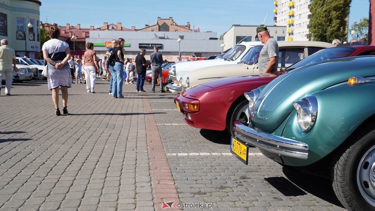 Klasykiem po Ostrołęce - Zlot miłośników klasycznej motoryzacji [21.09.2025] - zdjęcie #77 - eOstroleka.pl